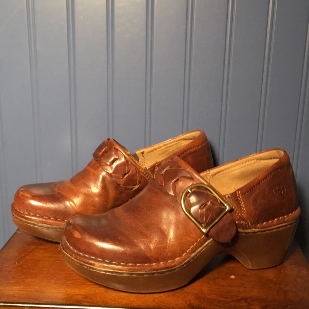 Ariat brown leather shoe